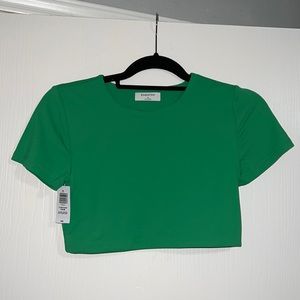 Babaton Contour crew ribcage t-shirt